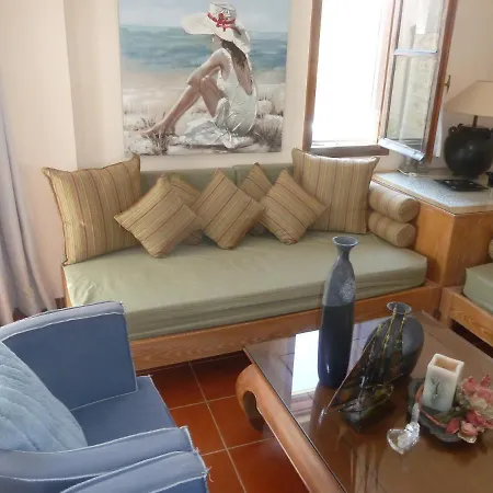Calergi - Holidays In Crete Апарт-отель