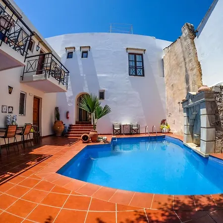 Calergi - Holidays In Crete Апарт-отель 4*