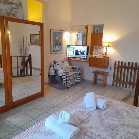 Calergi - Holidays In Crete Апарт-отель
